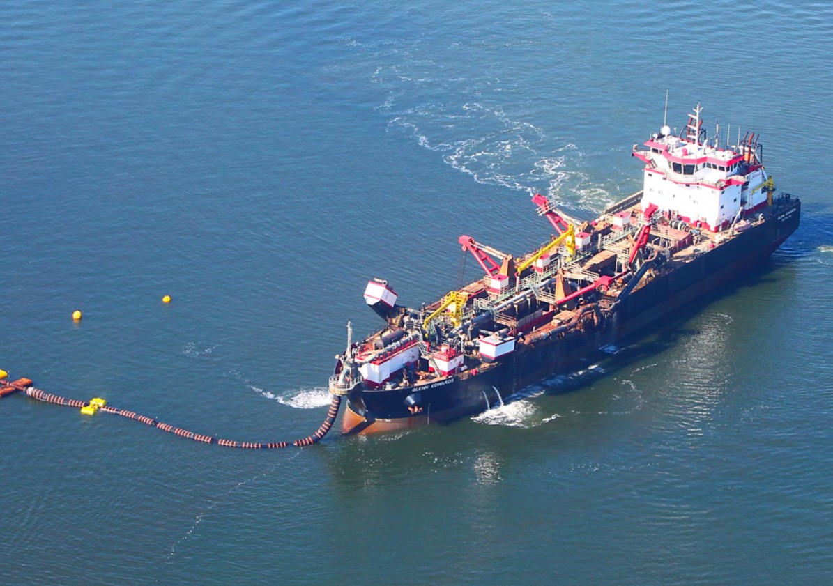 hopper dredge GLENN EDWARDS