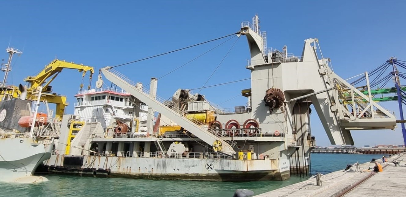 dredger Willem van Rubroeck